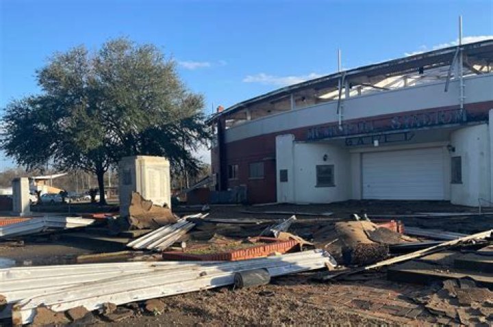 
Alabama Tornadoes Kill 6, Selma Suffers “Serious” Damage 