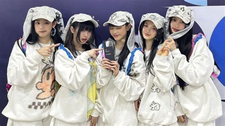 
“I stan the right group”: NewJeans earn praises for live singing skills at Inkigayo encore stage 