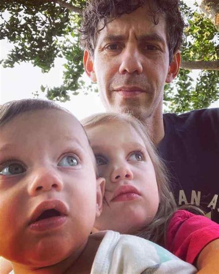 
Julian Velard Height, Weight, Net Worth, Age, Birthday, Wikipedia, Who, Instagram, Biography 