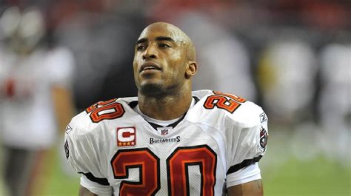 Ronde Barber Height, Weight, Net Worth, Age, Birthday, Wikipedia, Who, Nationality, Biography