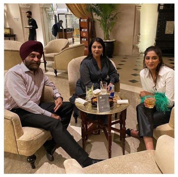 
Who Are Gurdeep Singh And Inderpreet Kaur Ahluwalia? Nimrit Kaur Ahluwalia Parents, Family And Religion 